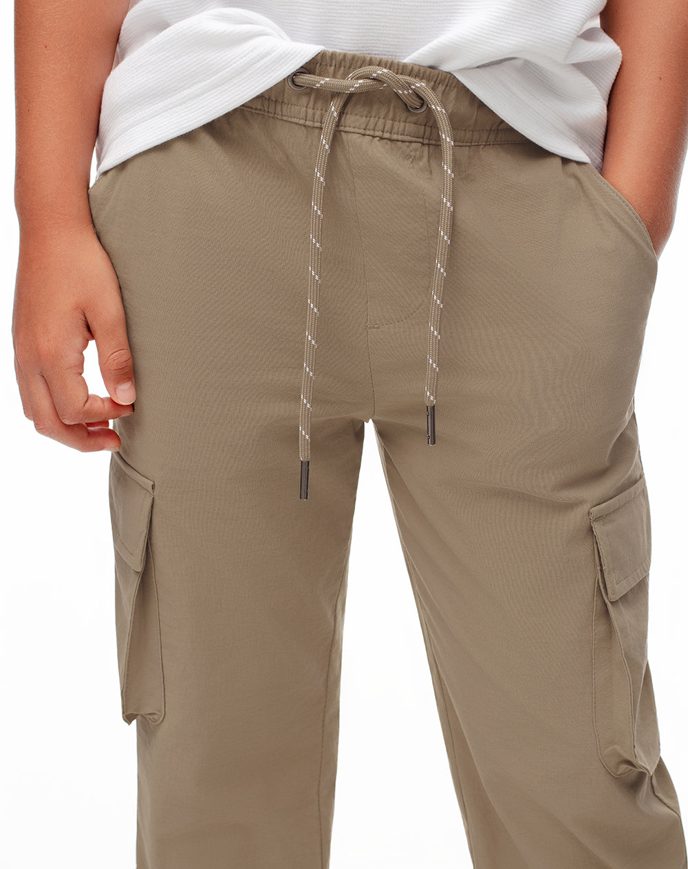 Pantalón regular fit tiro medio habano