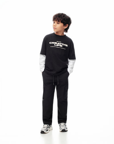 Pantalón regular fit tiro medio negro