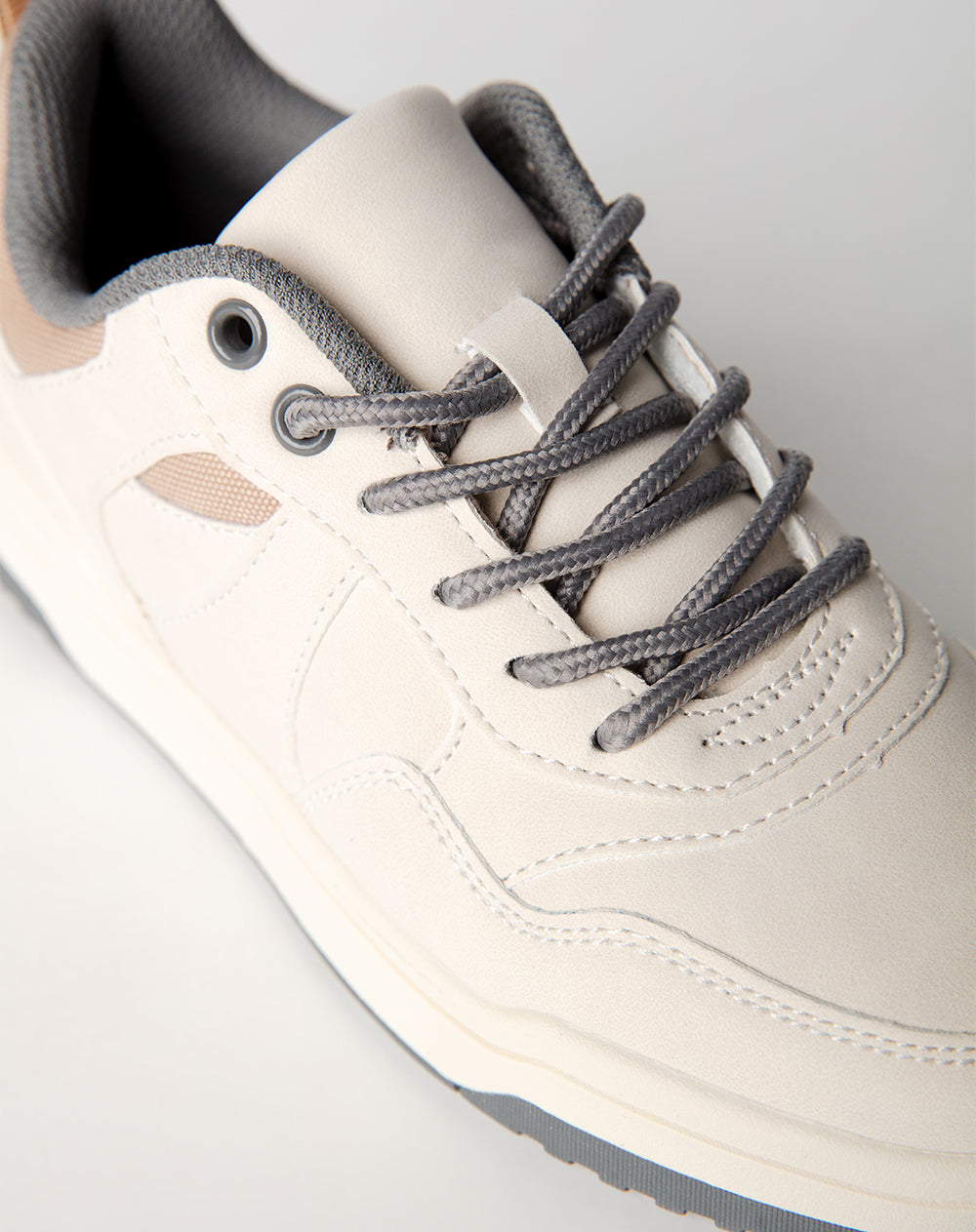 Tenis beige
