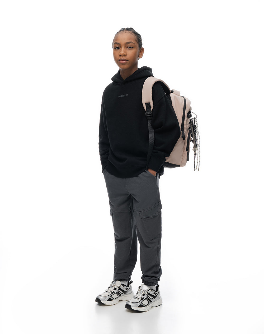 Jogger regular algodón gris niño