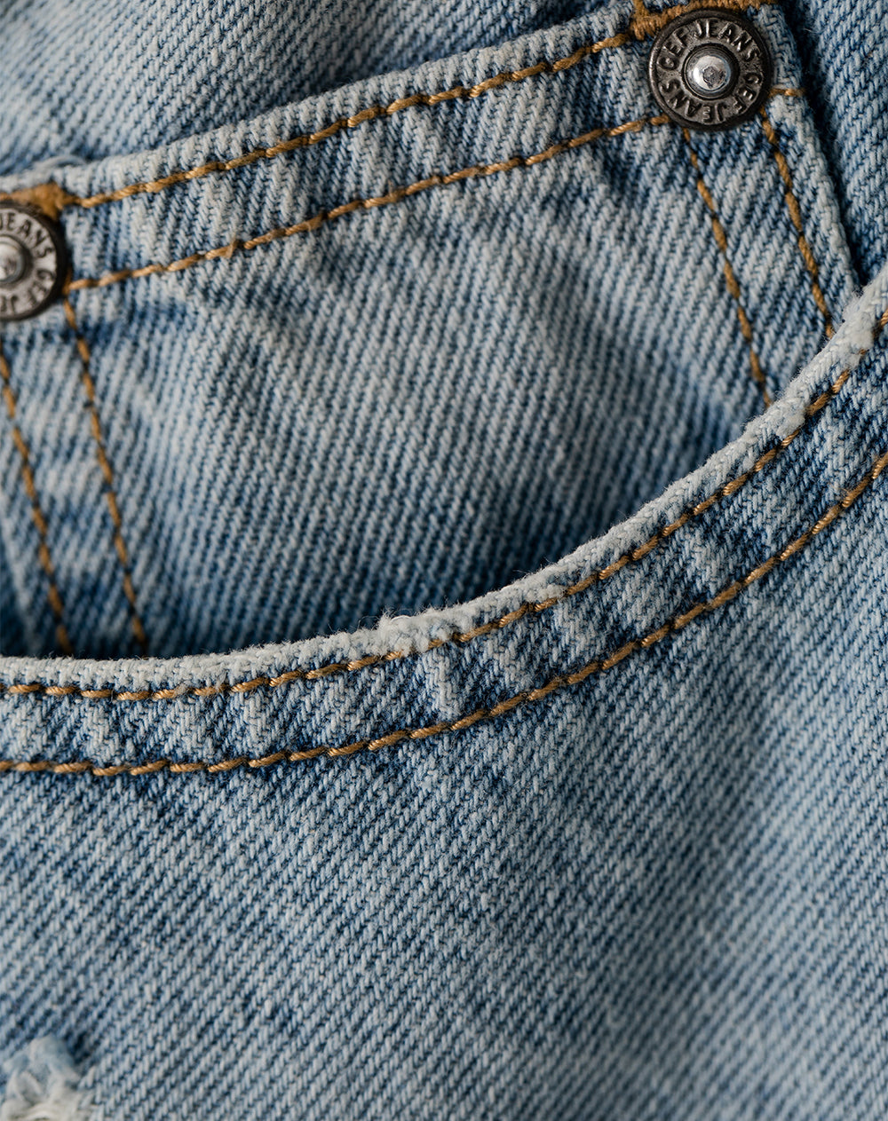 Short tiro medio denim desgaste índigo medio mujer