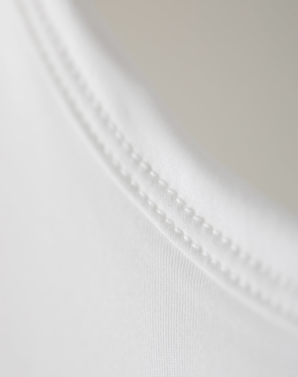 Camiseta slim fit manga corta blanca