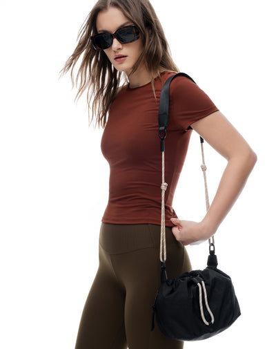 Camiseta deportiva secado rápido café mujer