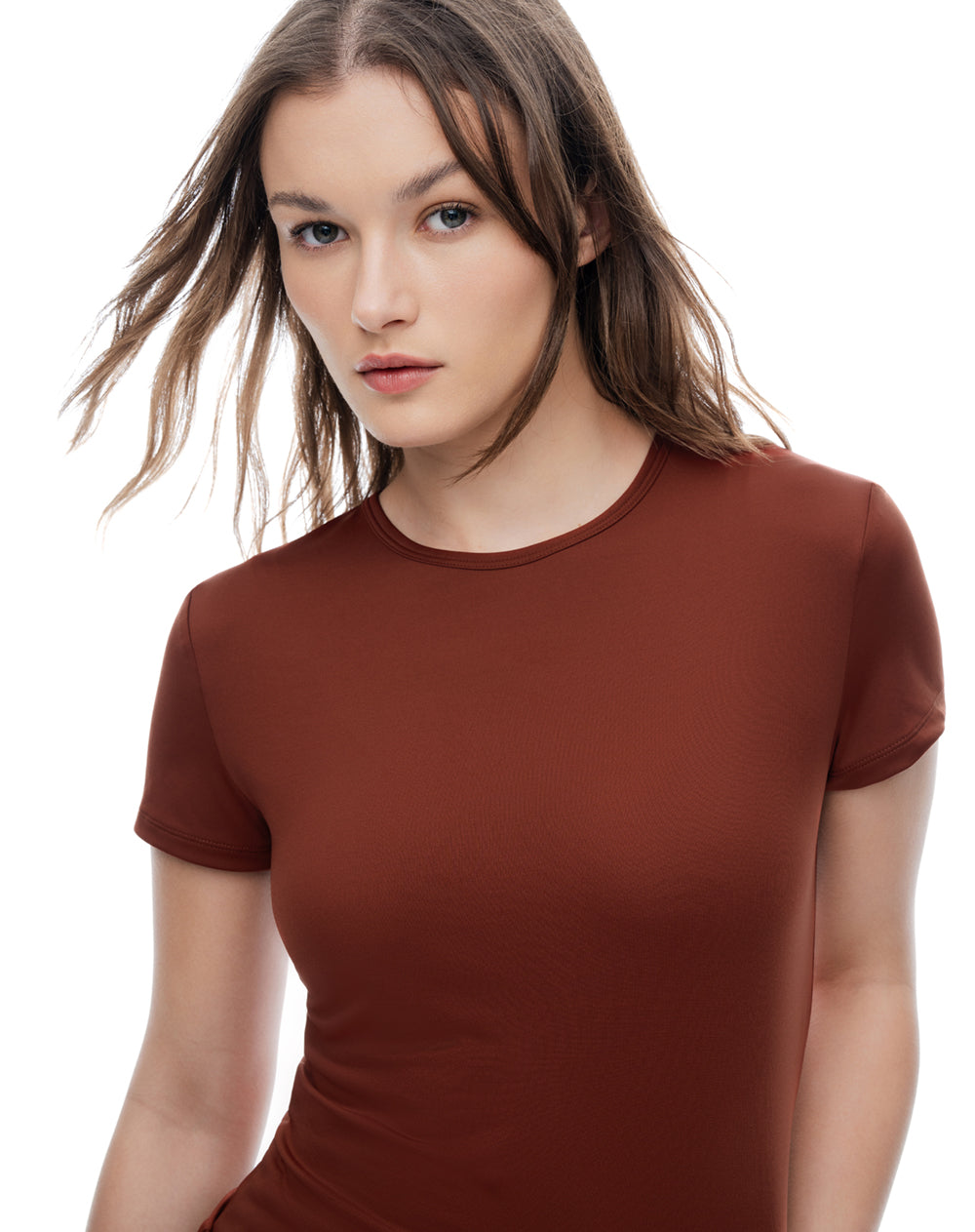 Camiseta deportiva secado rápido café mujer