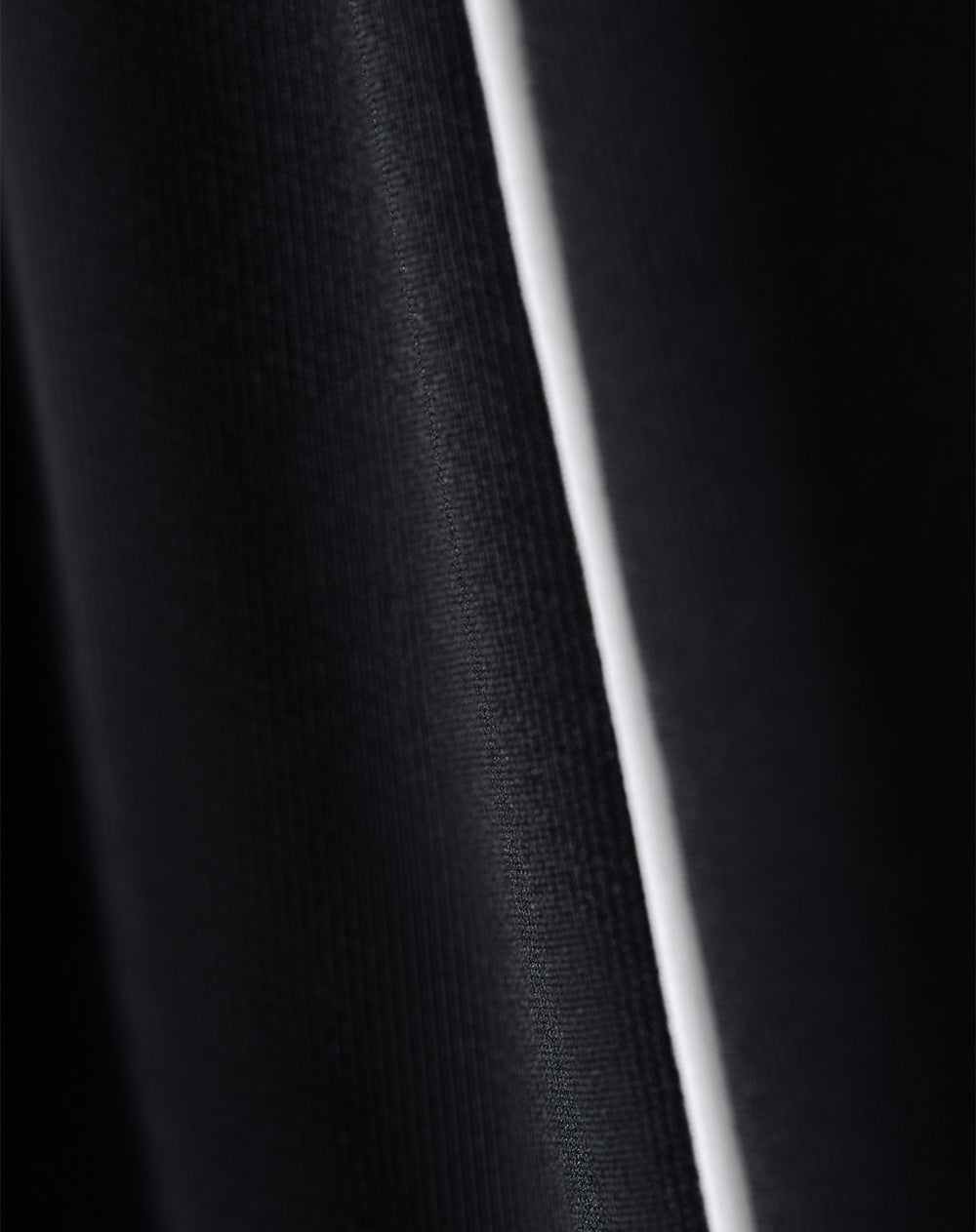Jogger relaxed fit tiro medio negro