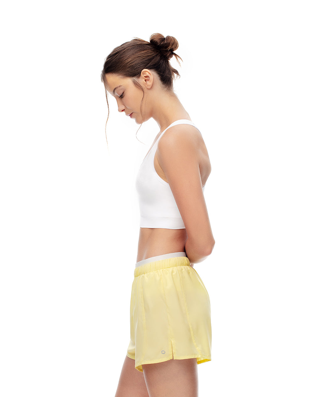 Short pantaloneta amarillo