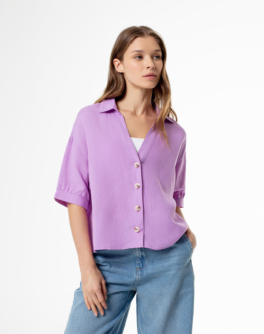 Camisa relaxed fit manga corta violeta