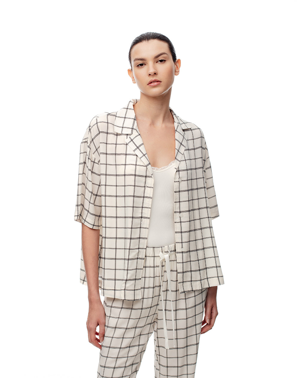 Camisa relax manga corta estampada mujer