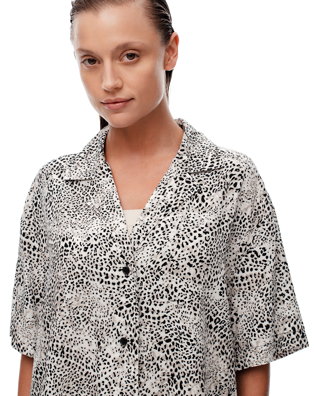 Camisa relax manga corta estampada mujer