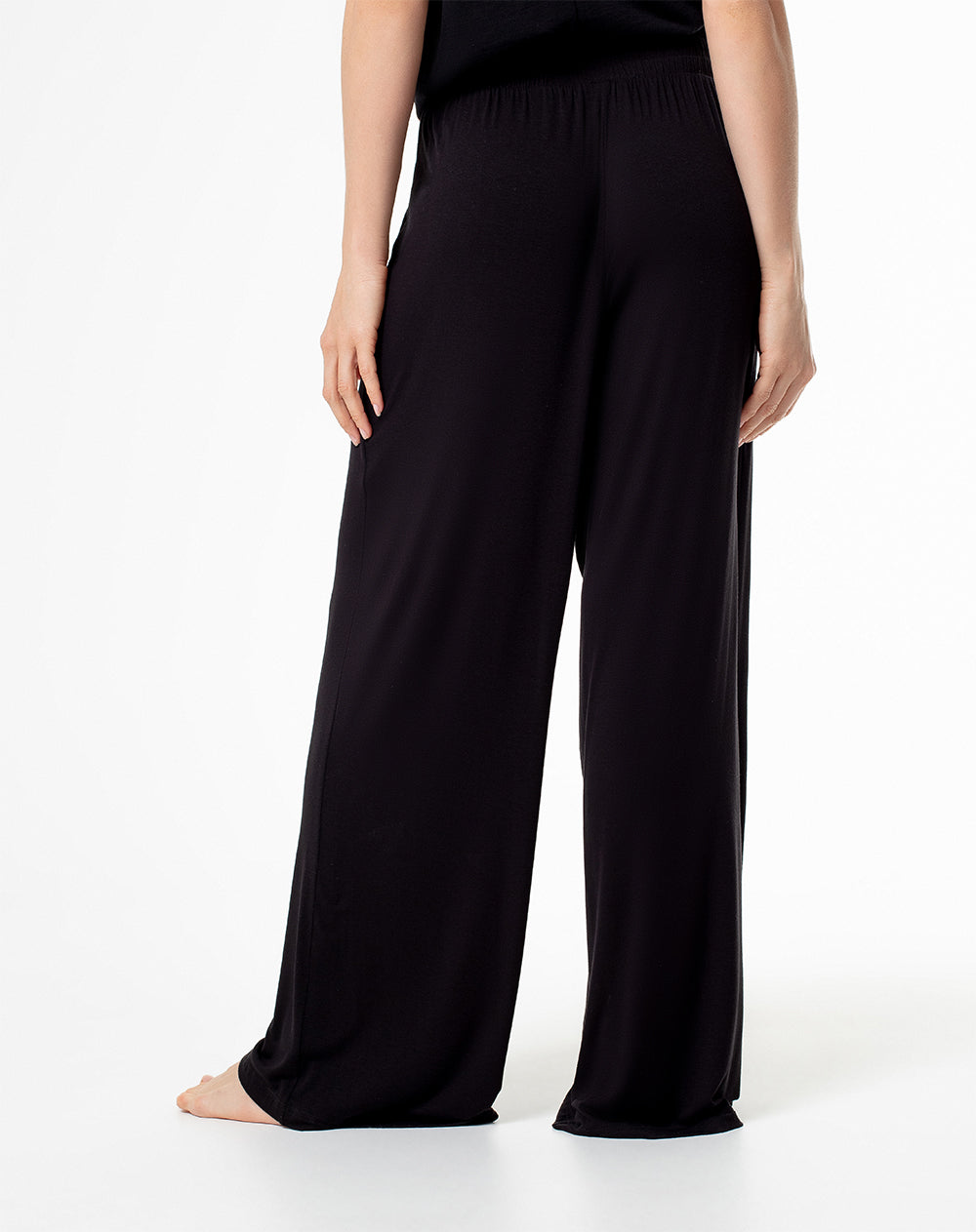 Pantalón relaxed fit tiro medio negro