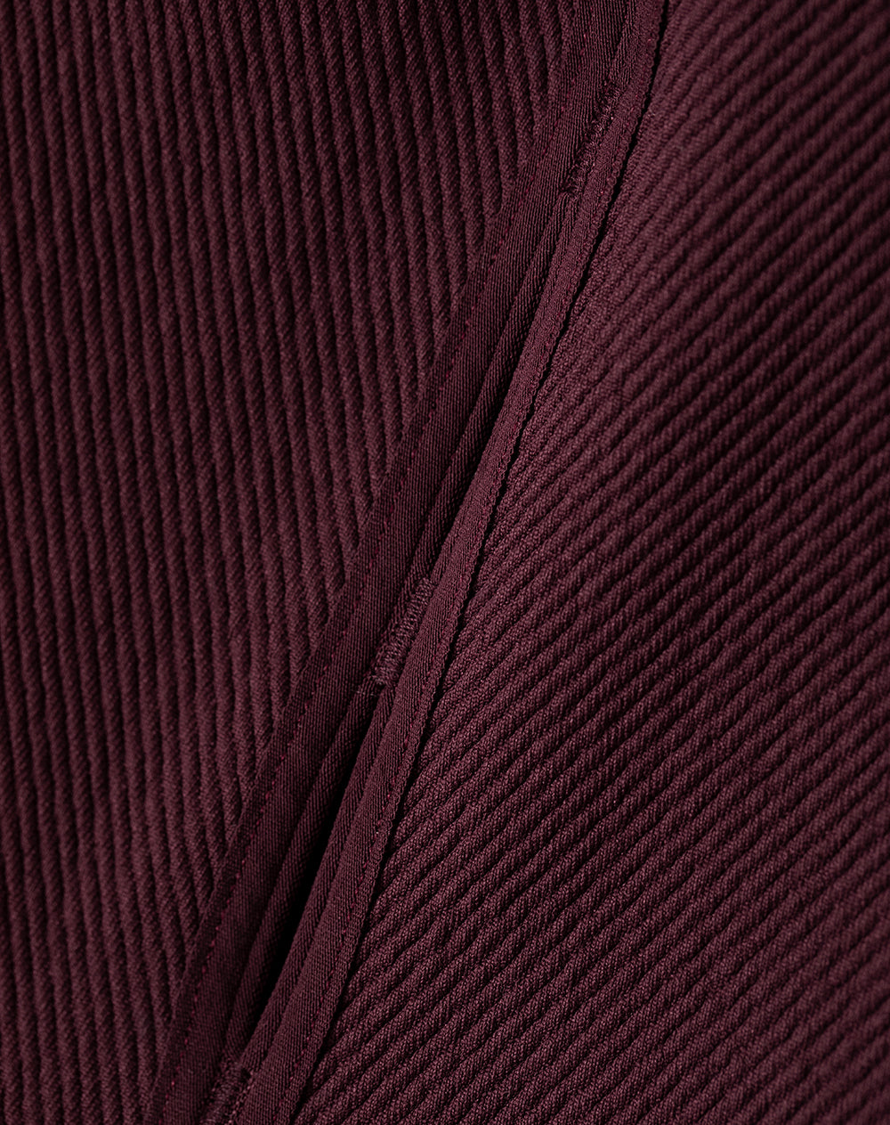 Camiseta fitted fit vino tinto