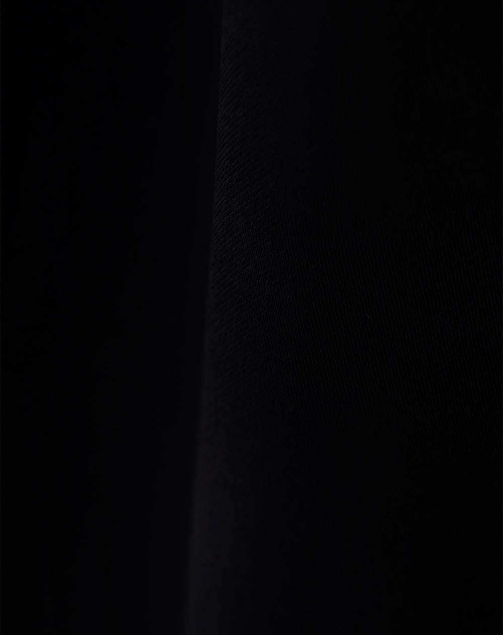 Blusa holgada satín negra mujer