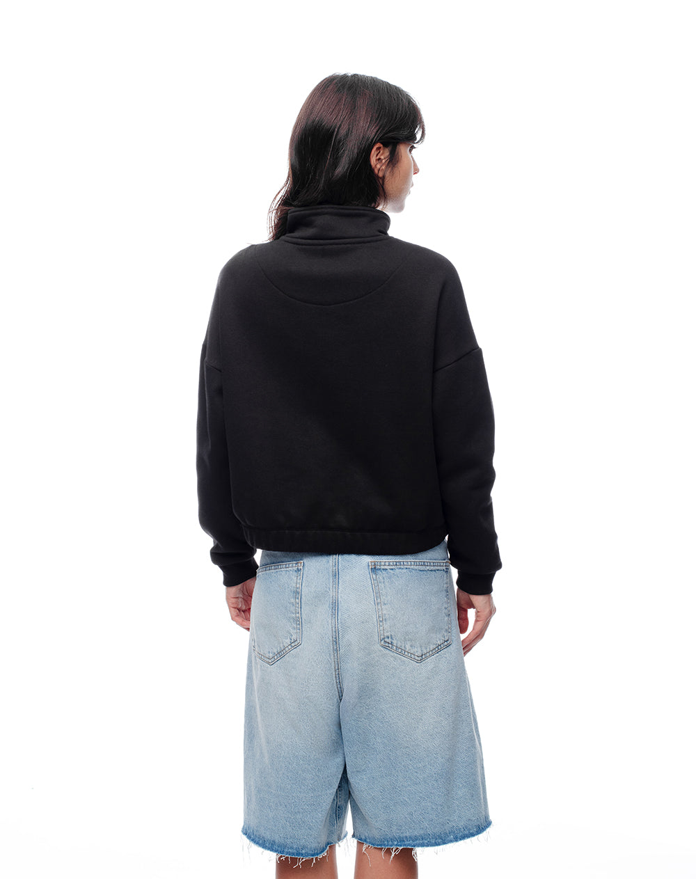 Buzo regular negro mujer