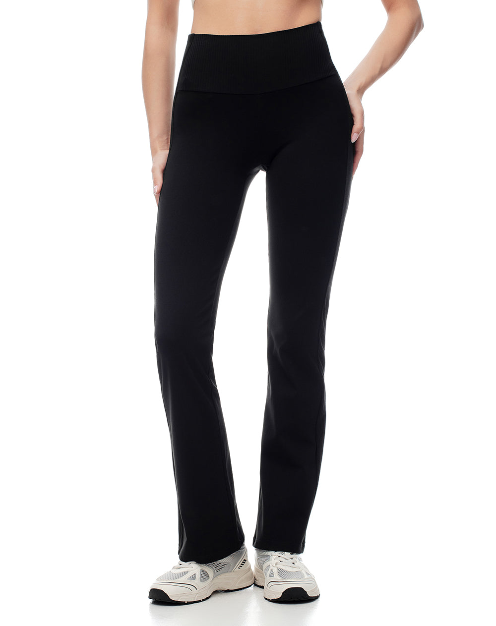 Pantalón deportivo flare secado rápido negro mujer