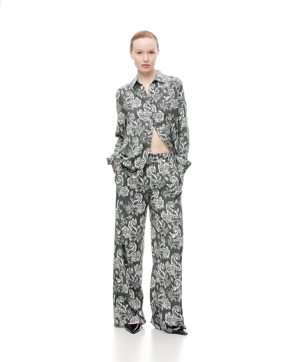 Pantalón wide leg tiro medio estampado mujer