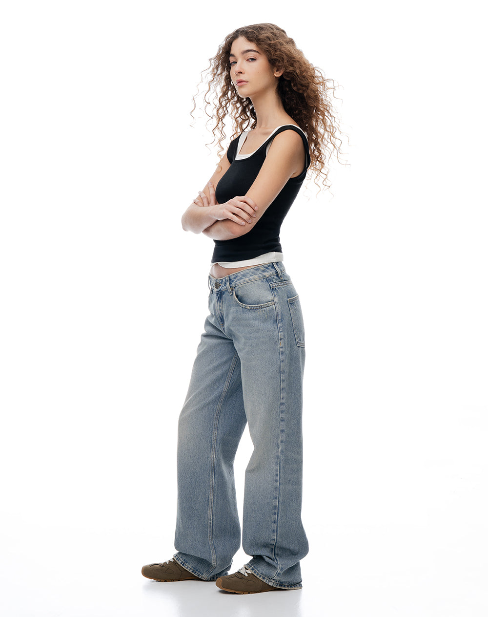 Jean regular tiro bajo índigo medio mujer