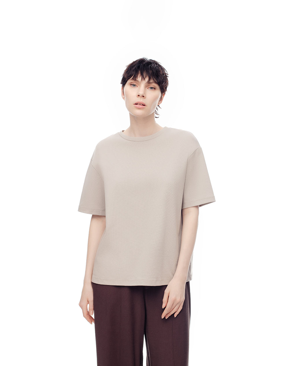 Camiseta oversized fit manga corta taupe
