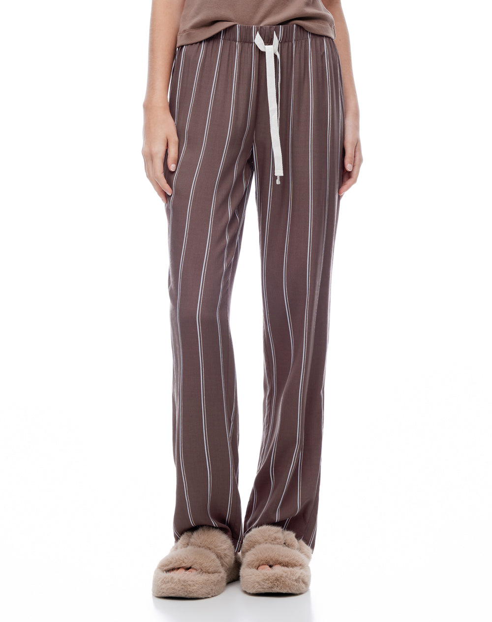 Pantalón regular tiro medio café rayas mujer