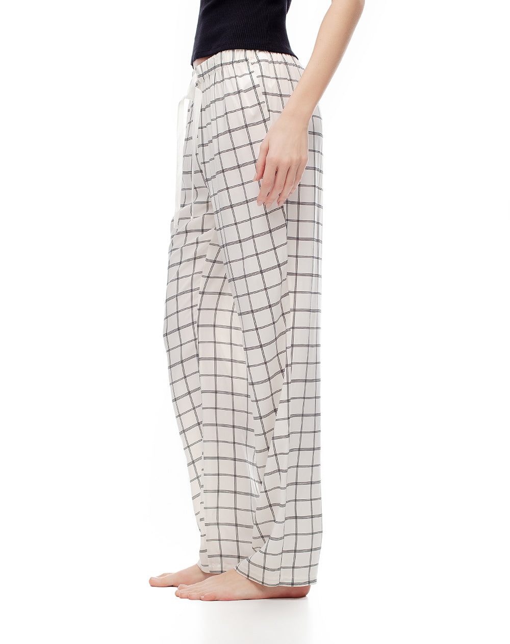 Pantalón regular fit tiro medio crudo estampado