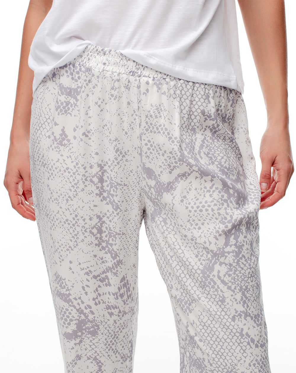 Pantalón Limi regular fit tiro medio crudo estampado