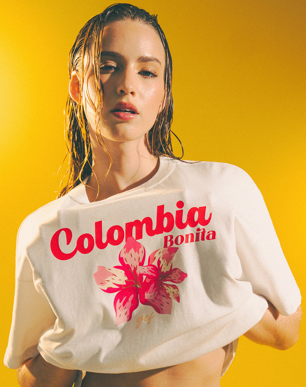 Camiseta oversize Colombia bonita blanca mujer