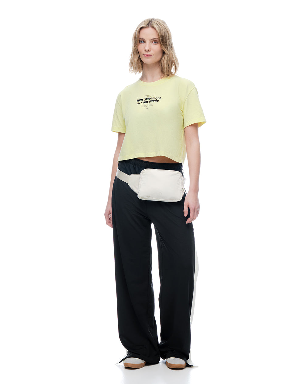 Camiseta crop regular algodón amarillo mujer