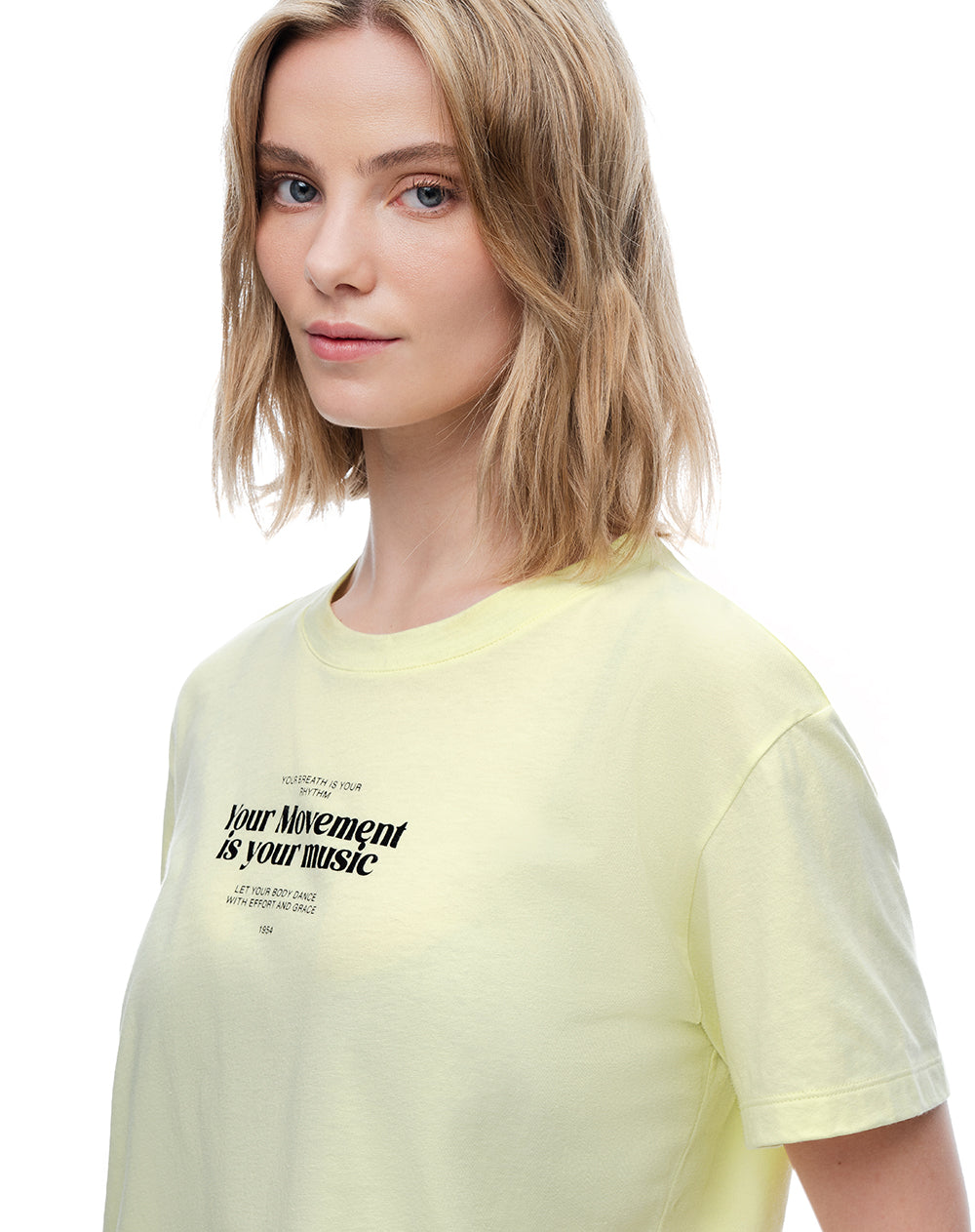 Camiseta crop regular algodón amarillo mujer