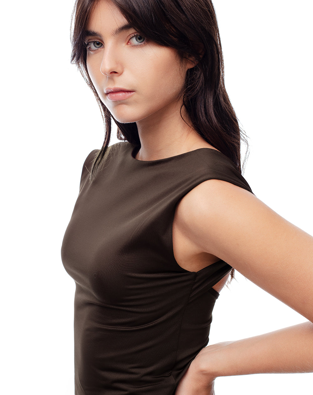 Camiseta crop slim doble tela chocolate mujer