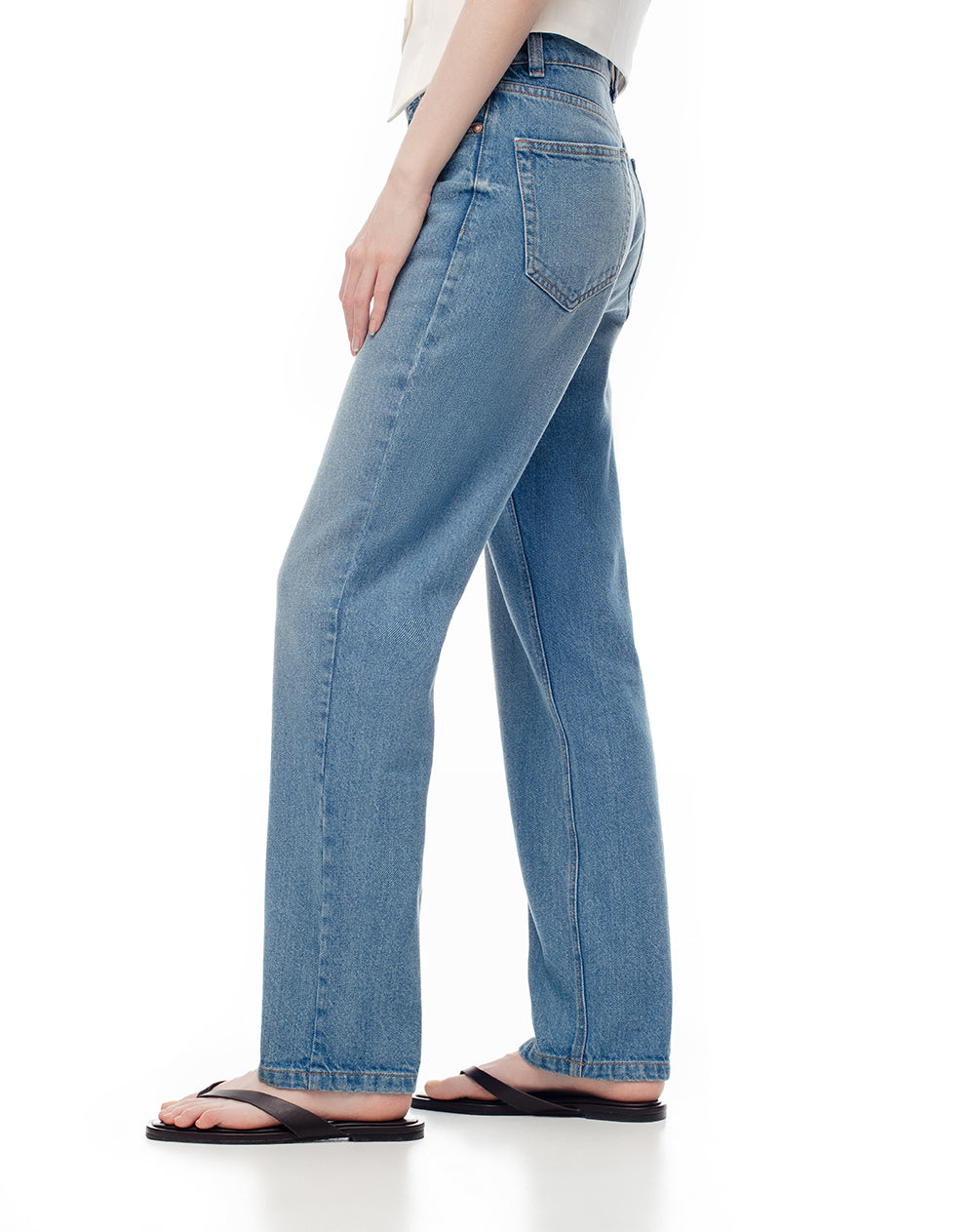 Jean recto tiro medio 5 bolsillos indigo medio para mujer