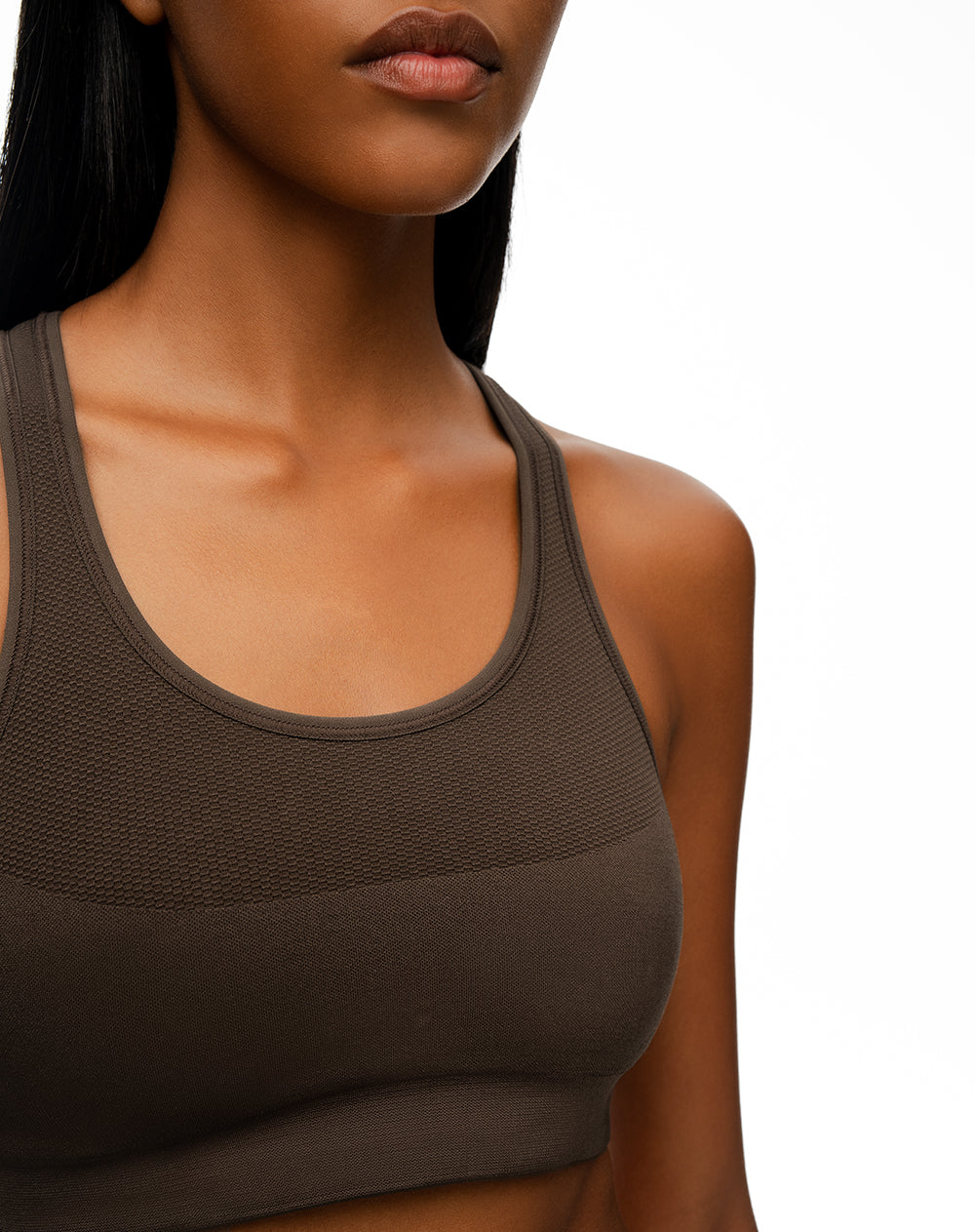 Top deportivo soporte alto seamless chocolate