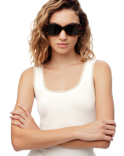 Camiseta manga sisa slim rib blanca mujer
