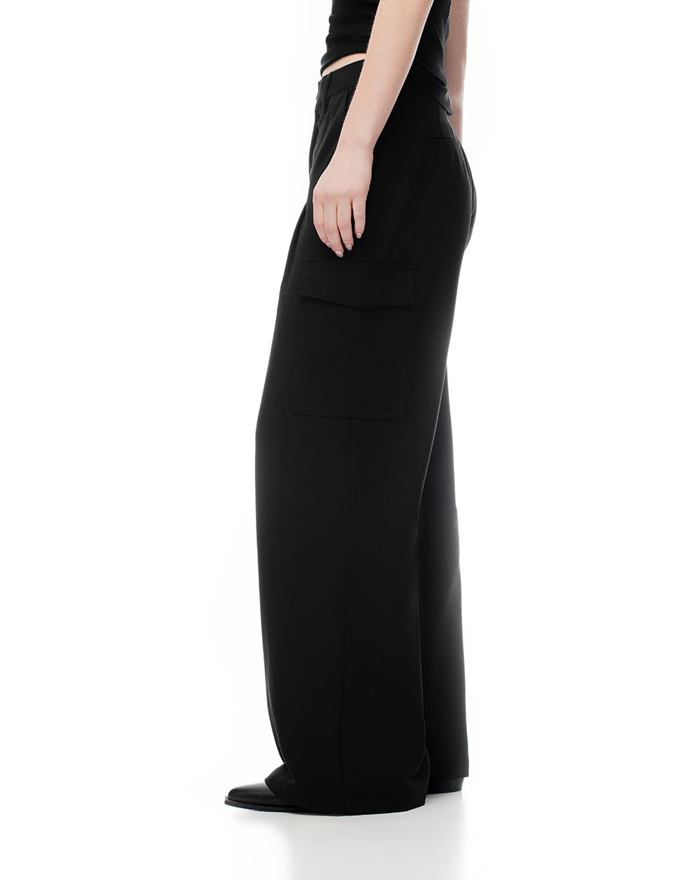 Pantalón cargo wide leg tiro alto negro mujer