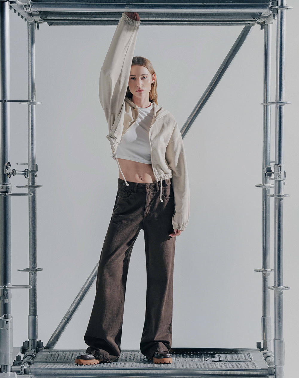 Jean wide leg tiro alto chocolate mujer