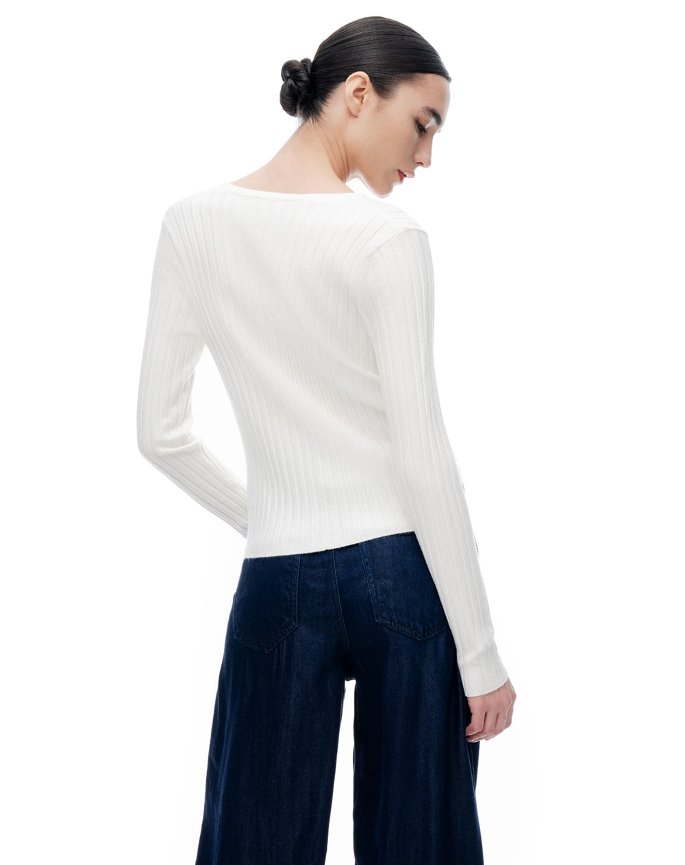 Suéter slim rib blanco mujer
