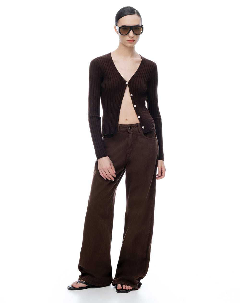 Suéter slim rib café mujer