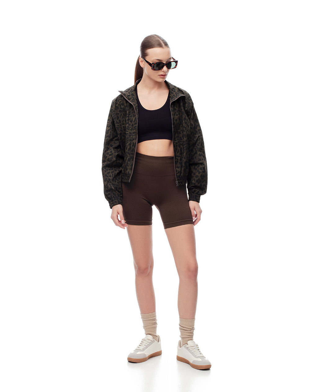Top + biker deportivo chocolate mujer