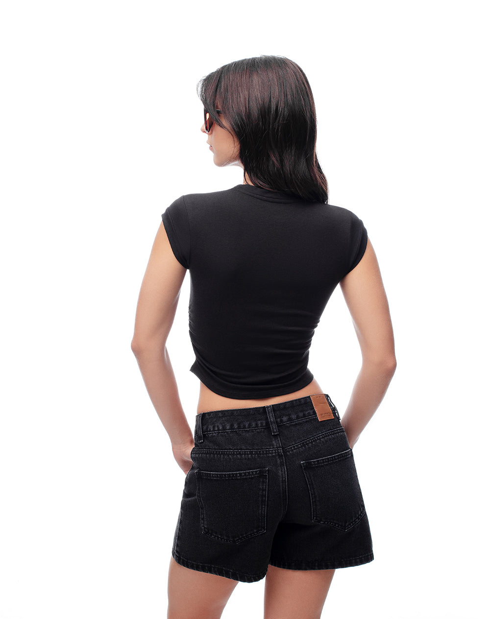 Camiseta crop slim negra mujer