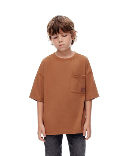Camiseta regular fit manga corta caramelo