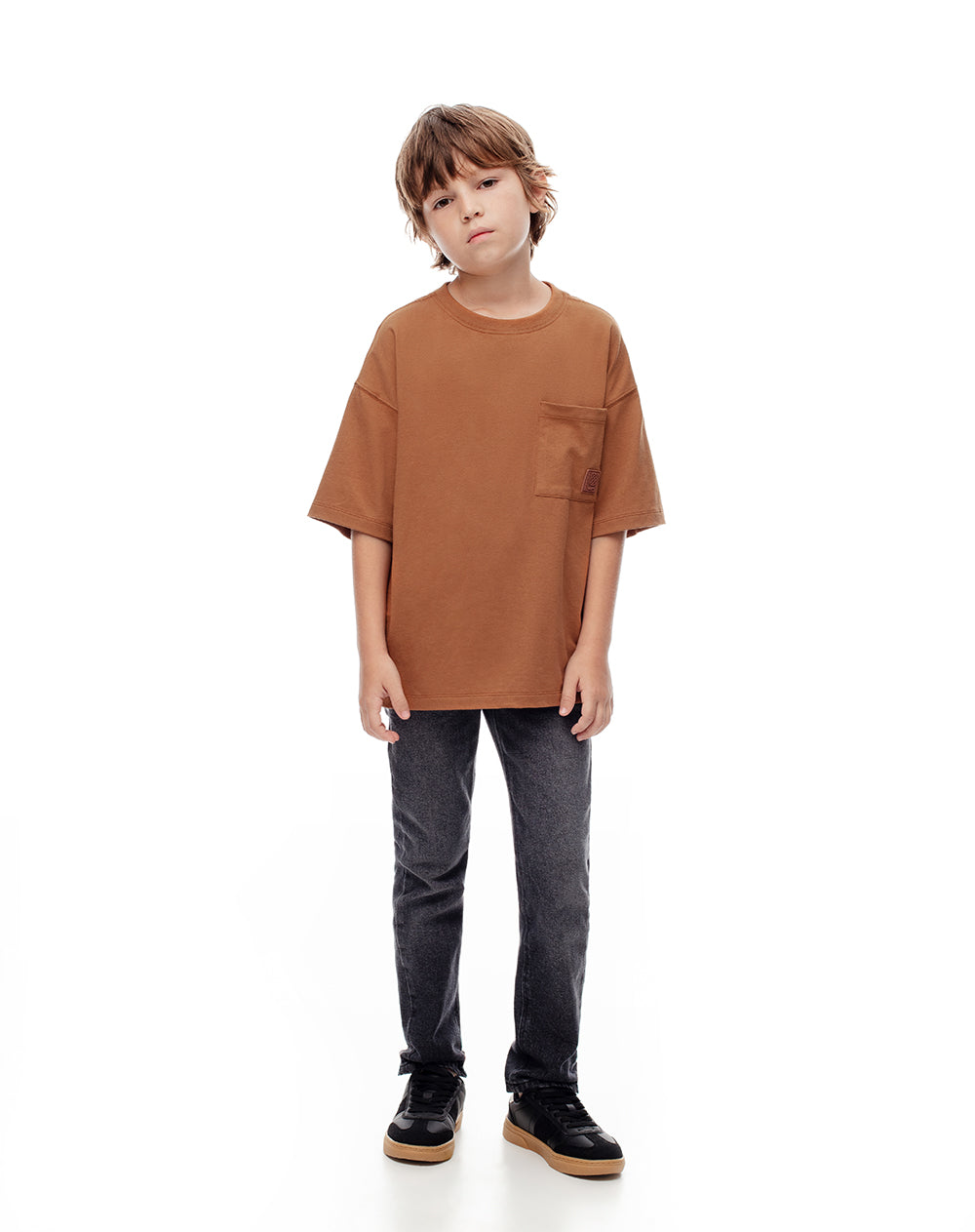 Camiseta regular fit manga corta caramelo