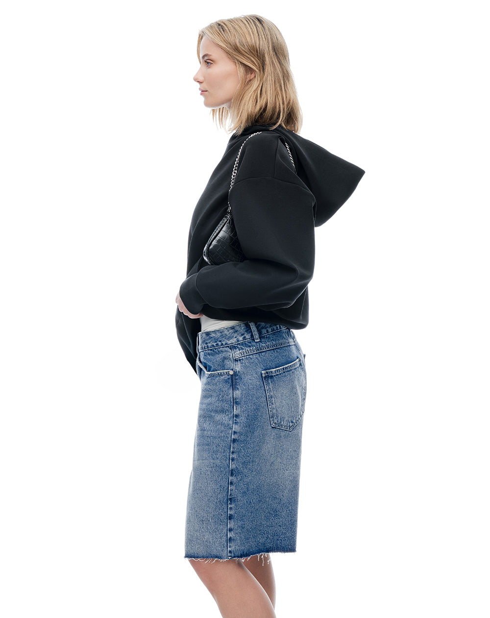 Bermuda regular tiro medio denim índigo medio mujer