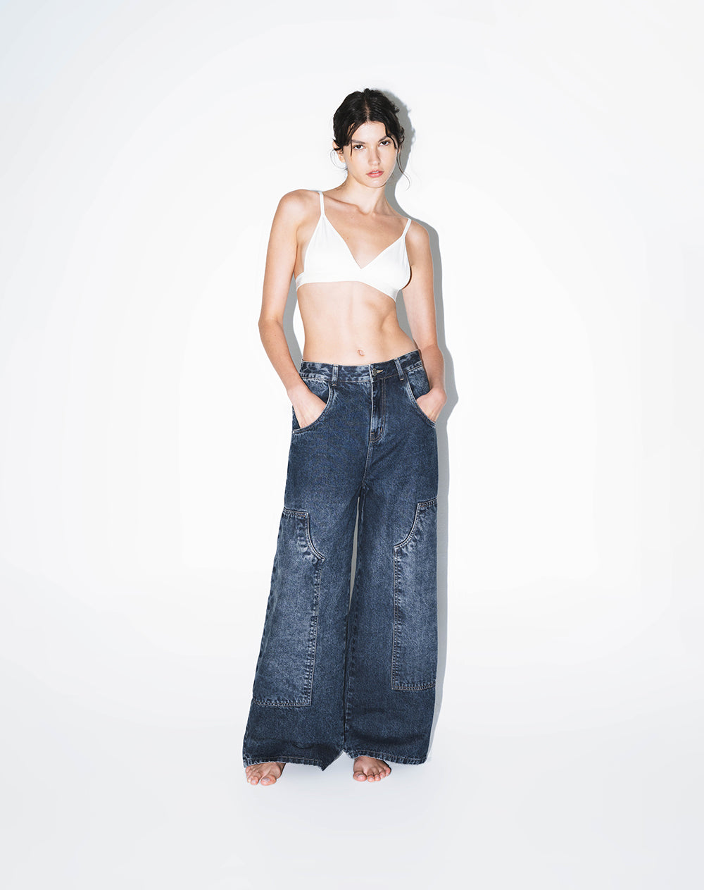 Jean wide leg utilitario tiro medio índigo oscuro mujer