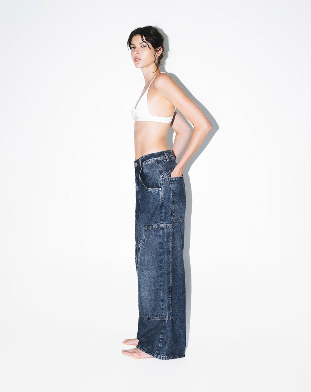 Jean wide leg utilitario tiro medio índigo oscuro mujer