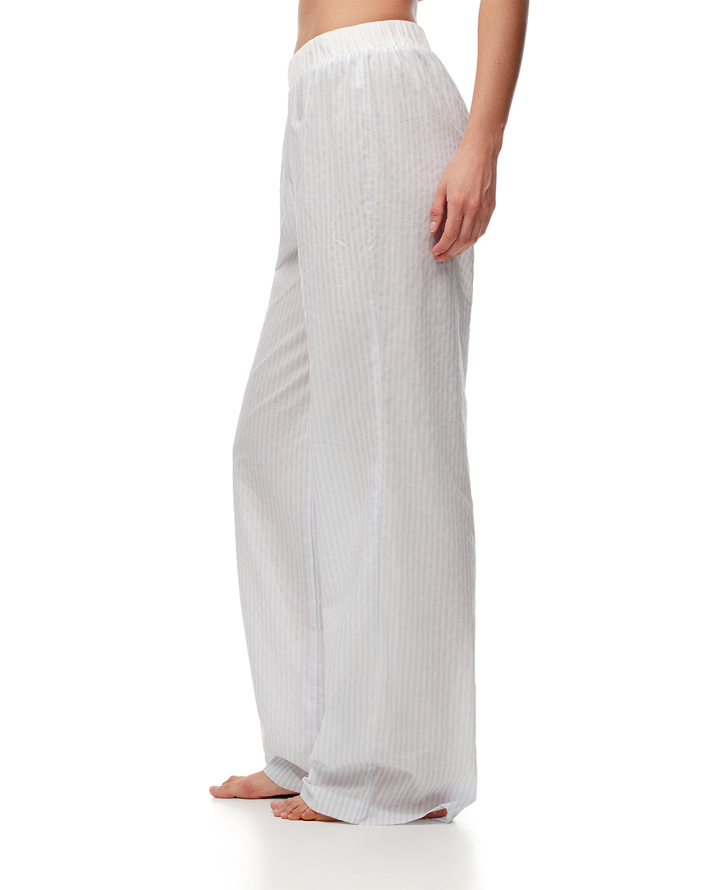 Pantalón relaxed fit tiro alto rayas azules