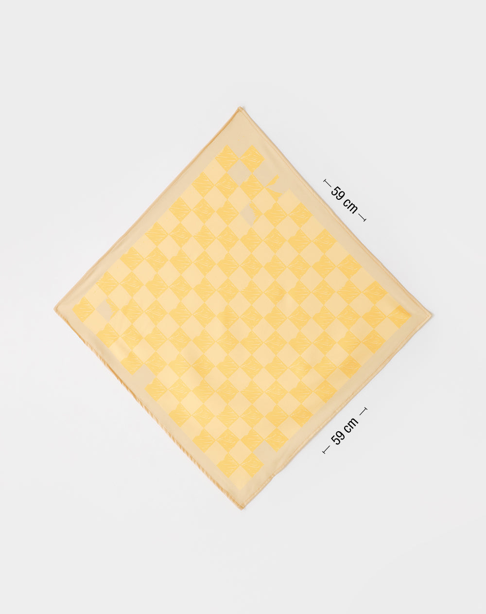 Pañuelo satinado amarillo estampado niña