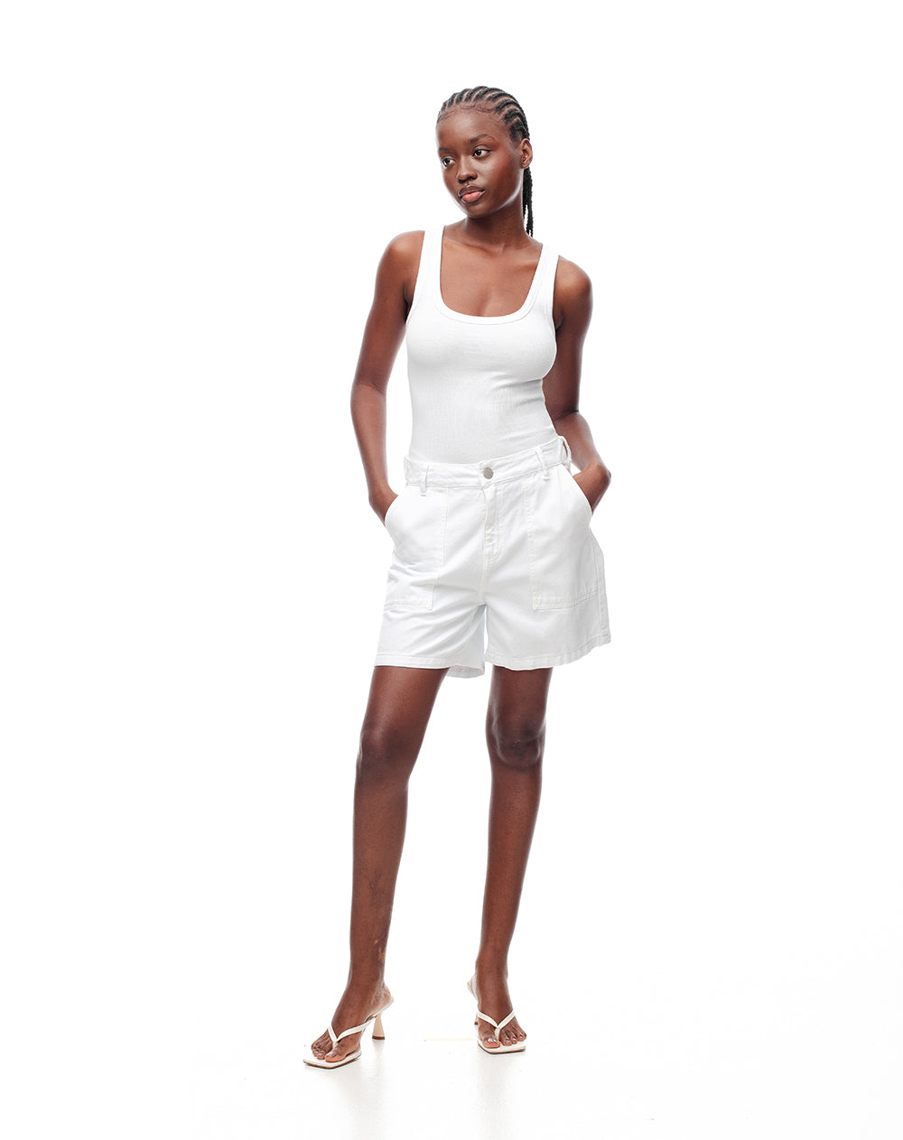 Short blanco