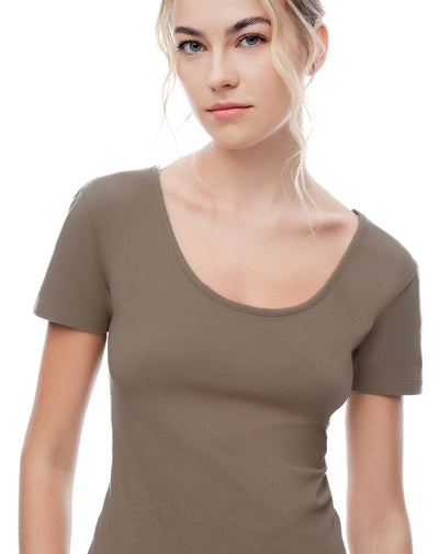 Camiseta regular uso 2 en 1 café mujer