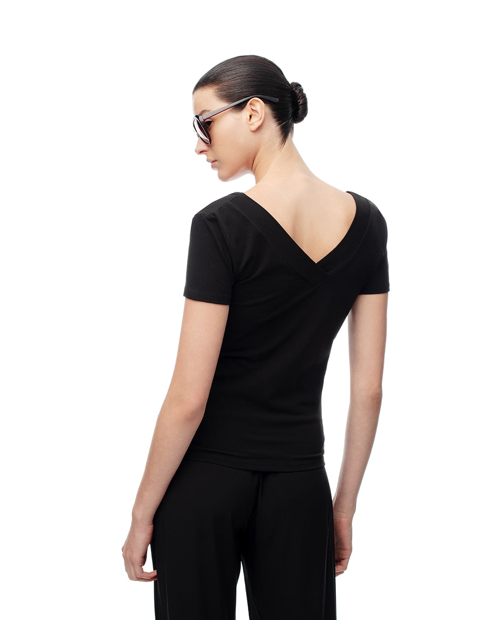 Camiseta regular uso 2 en 1 negra mujer