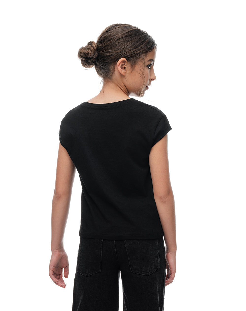 Camiseta regular algodón negra apliques brillo niña