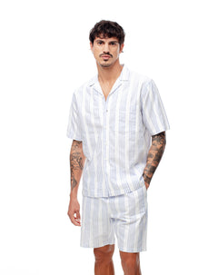 Camisa regular fit manga corta blanca con rayas