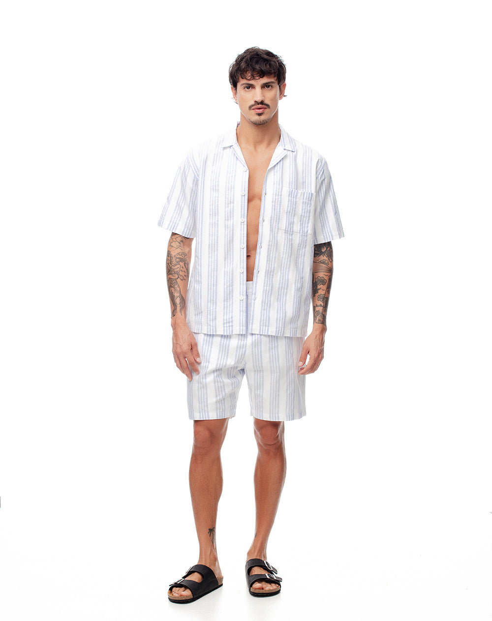 Camisa regular fit manga corta blanca con rayas